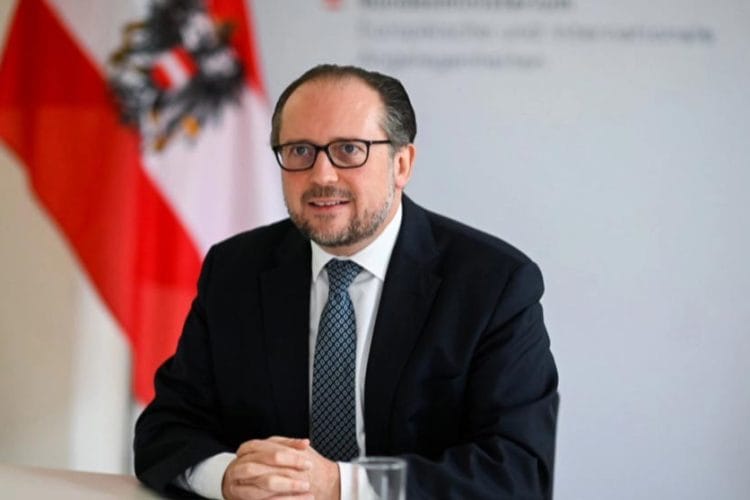 ავსტრიის საგარეო საქმეთა მინისტრი – ევროკავშირმა უნდა შეცვალოს მიდგომა მომავალი წევრების მიღებასთან დაკავშირებით, ჩვენ არ შეგვიძლია ლოდინი, ვიდრე ველოდებით, შესაძლოა, დავკარგოთ უკრაინა და დასავლეთ ბალკანეთი