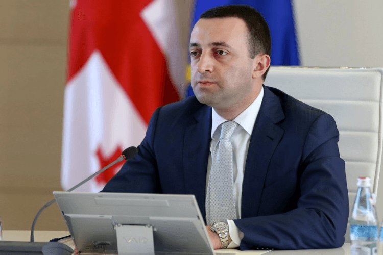 მთავრობის გადაწყვეტილებით, სტუდენტებს, რომლებსაც ფინანსური დავალიანების გამო, შეჩერებული აქვთ სტატუსი, დავალიანება გაუნულდებათ