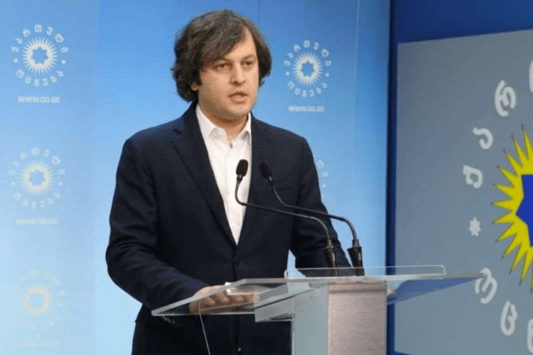 ირაკლი კობახიძე – 12 პუნქტზე ციფრებით მანიპულირება არ არის სწორი, ვინმე თუ გულშემატკივრობს საქართველოს მიერ კანდიდატის სტატუსის მიღებას, რა თქმა უნდა, მან არ უნდა იმანიპულიროს ციფრებით