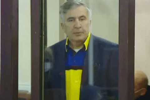 სათანადო ადგილის მიჩენა თუ დეკორაციების დროებითი შეცვლა – რუსთავის მე-12 დაწესებულება კვლავ მასპინძლობს ძველ ,,ბინადარს”