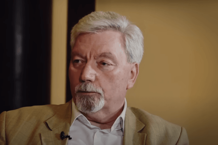 ვალერი კვარაცხელია : საქართველოს დასავლურ კურსს, ღარიბაშვილი და მისი მთავრობა კი არა, დასავლეთი ცვლის!  დასავლეთი გვექცევა ვერაგულად, ისინი გვატყუებდნენ და გვატყუებენ, რომ ჩვენ მიგვიღებენ ევროკავშირსა და ნატოში