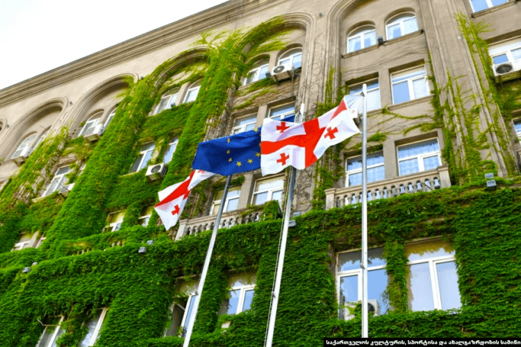 კულტურის სამინისტრო მზადყოფნას აცხადებს, დაეხმაროს კონსერვატორიას საარჩევნო პროცედურის კანონის შესაბამისად მომზადებაში, რომ რექტორის არჩევნები უმოკლეს ვადაში ჩატარდეს