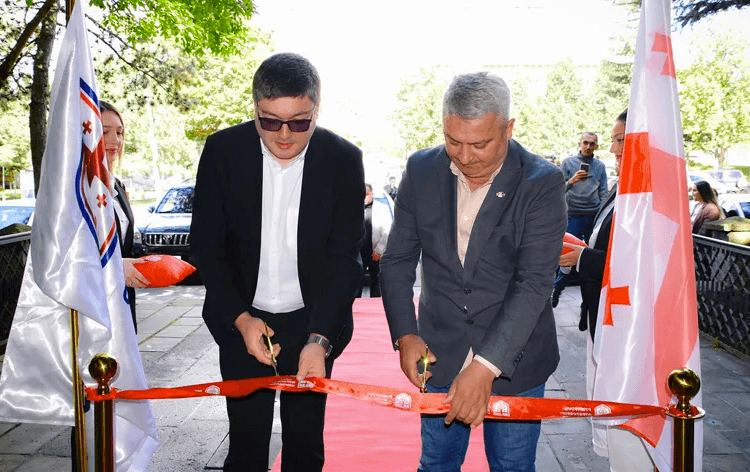 რეგიონი 15.09.2023 / 16:16აა თეთრიწყაროში იურიდიული დახმარების სამსახურის საკონსულტაციო ცენტრი გაიხსნა