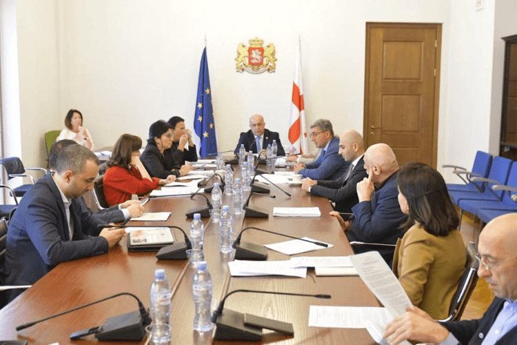 ოკუპირებული ტერიტორიებიდან დევნილთა, შრომის, ჯანმრთელობისა და სოციალური დაცვის სამინისტროს ასიგნებები დამატებით 250 მილიონი ლარით იზრდება