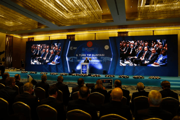 ზურაბ აზარაშვილი თურქეთის სამედიცინო მსოფლიო კონგრესზე სიტყვით გამოვიდა