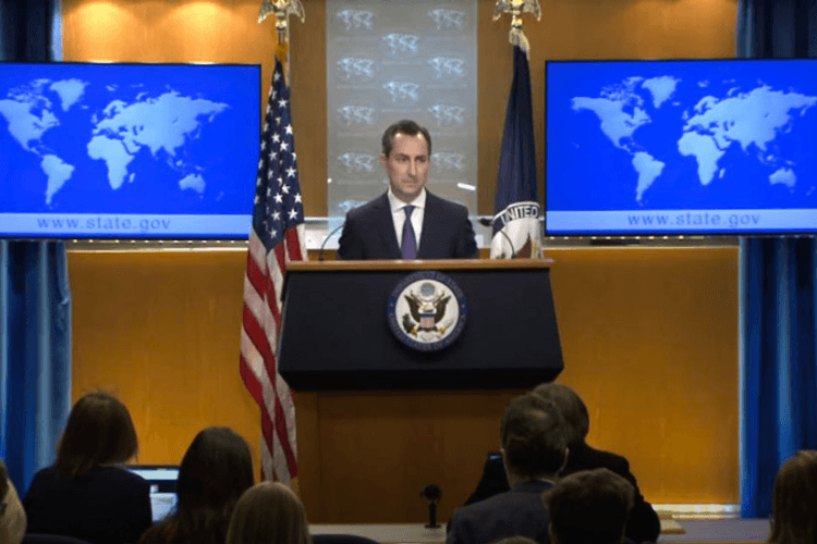 აშშ-ის სახელმწიფო დეპარტამენტმა გააკრიტიკა კონგრესი იმის გამო, რომ მათ მიერ დამტკიცებულ დროებით ბიუჯეტში არ არის გათვალისწინებული უკრაინისთვის დახმარების ხარჯები