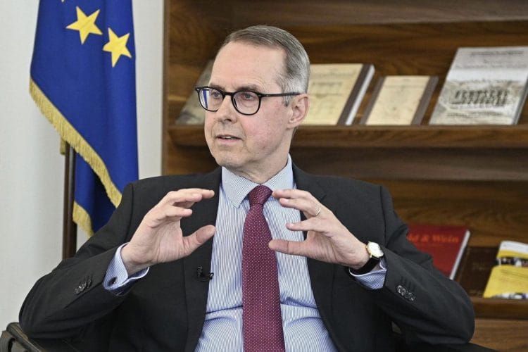 გერმანიის ელჩი – საქართველო უფრო უნდა დაგვიახლოვდეს და გახდეს ევროკავშირის წევრი, ამას მივესალმებით, ეს ჩვენს ინტერესშია, მაგრამ ევროკავშირს აქვს სტანდარტები, რომელიც საქართველომ უნდა დააკმაყოფილოს