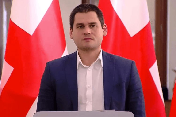 მიხეილ დაუშვილი :„ოცნება“ და „ნაციონალური მოძრაობა“ დღეს ფარულ მოლაპარაკებებს აწარმოებენ პრეზიდენტის იმპიჩმენტისთვის, ერთობლივად ცდილობენ ჩვენი გუნდის ჩათრევას პრეზიდენტის იმპიჩმენტის ირგვლივ მიმდინარე პოლიტიკურ თაღლითობაში