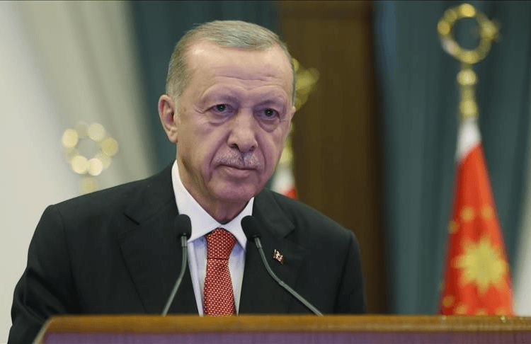 თურქეთის პრეზიდენტის ადმინისტრაცია – რეჯეფ თაიფ ერდოღანმა ირაკლი კობახიძეს მადლობა გადაუხადა სამძიმრისა და მხარდაჭერისთვის, საუბრისას სამძებრო-სამაშველო ოპერაციასთან დაკავშირებით უახლესი ვითარება განიხილეს