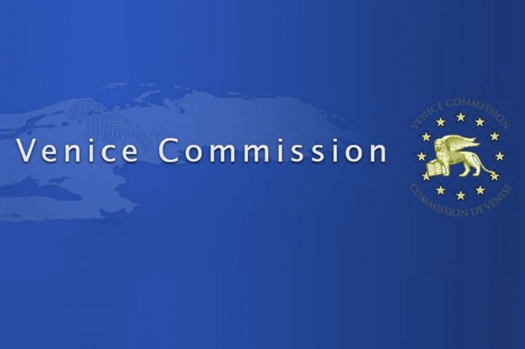 ვენეციის კომისია საერთო სასამართლოების კანონში ცვლილებებზე მოსაზრებას აქვეყნებს – მივესალმებით ივნისში მიღებულ ზოგიერთ შესწორებას, ასევე სექტემბრის ცვლილებებს, მაგრამ მნიშვნელოვანი წინა რეკომენდაციები ჯერ არ არის გათვალისწინებული