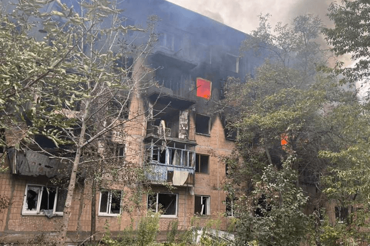 ხერსონისა და დონეცკის ოლქების დაბომბვის შედეგად დაიღუპა ორი და დაშავდა 20-ზე მეტი ადამიანი