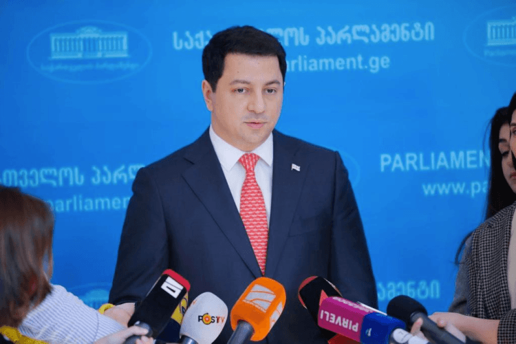 არჩილ თალაკვაძე – საქართველო მოლაპარაკებების მაგიდას სთავაზობს აზერბაიჯანსა და სომხეთს, ჩვენს ქვეყანას აქვს ისტორიული შესაძლებლობა, წვლილი შეიტანოს რეგიონში მშვიდობის განმტკიცებაში