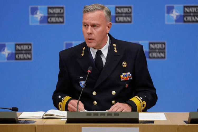 ნატო-ს სამხედრო კომიტეტის მეთაური – უკრაინისთვის შეიარაღების გადაცემა სანახევროდ სავსე საწყობებიდან დავიწყეთ, ეს მარაგი ახლა იწურება