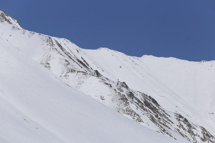 ზეკარის უღელტეხილზე ავტოტრანსპორტის მოძრაობა აკრძალულია