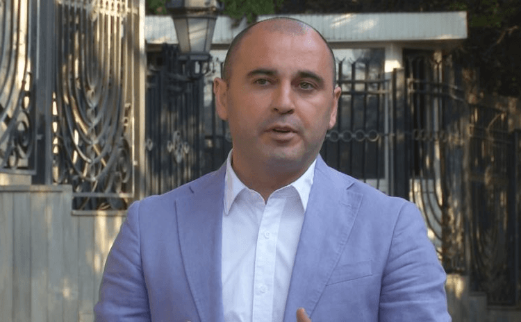 ლევან ხაბეიშვილი – ორი ყური და ორი თვალი მაქვს, მოვისმინე და ვუყურე სამი წუთის განმავლობაში მიხეილ სააკაშვილის განცხადებას, ისე გავიგე, როგორც თქვა და თქვა ნიკა მელიაზე