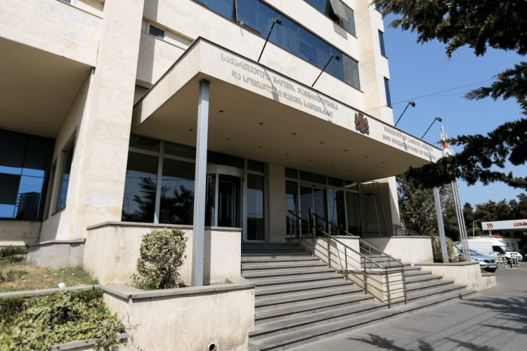 ახალაშენებულ კორპუსებში ბინის მიღების მსურველი დევნილი ოჯახების განაცხადების მიღება იუსტიციის სახლებში 14 ნოემბერს დაიწყება