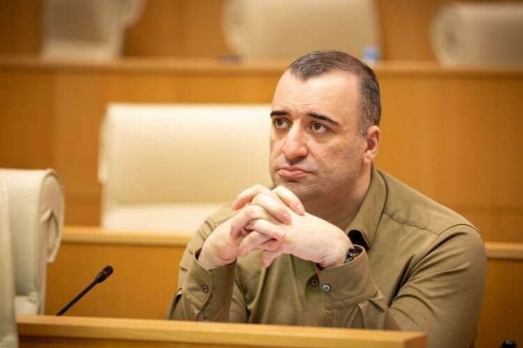 რატი იონათამიშვილი – კანდიდატის სტატუსის მიღება განსაკუთრებულ სიამაყეს იწვევს ბრძოლის ფონზე, რომელიც ქვეყნის წინააღმდეგ ჰქონდათ გაჩაღებული შიდა, თუ გარე აქტორებს