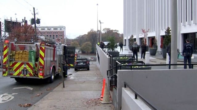 აშშ-ის ჯორჯიის შტატში, ქალაქ ატლანტაში ისრაელის საკონსულოს წინ ერთ-ერთმა პროპალესტინელმა დემონსტრანტმა თავის დაწვა სცადა