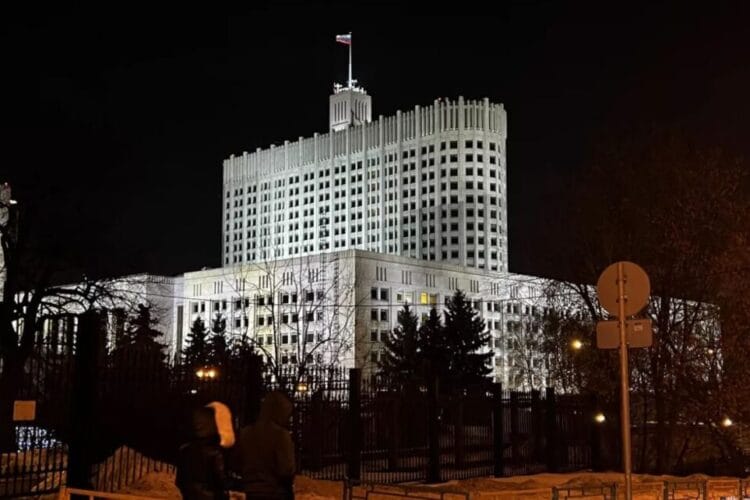 რუსული მედიის ცნობით, საზღვარგარეთ მცხოვრებ რუსეთის მოქალაქეებს სავალდებულო აღრიცხვა მოუწევთ