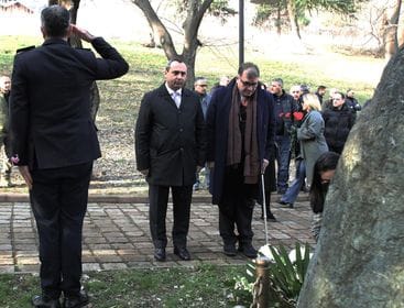 ,,სდსს-ის ხელმძღვანელობამ სამსახურებრივი მოვალეობის შესრულების დროს დაღუპულ თანამშრომელთა მემორიალი გვირგვინით შეამკო