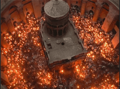 ცეცხლის გარდამოსვლა მაცხოვრის აღდგომის ტაძარში