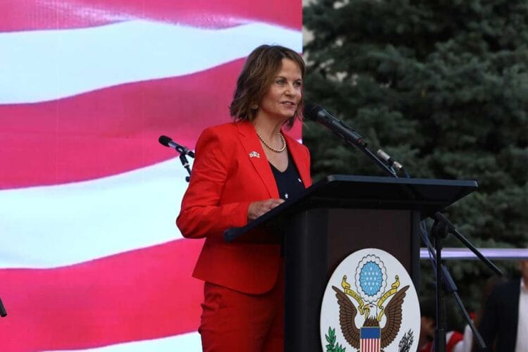 რობინ დანიგანი – აშშ-ს საქართველოსთვის მხოლოდ მშვიდობა და დამოუკიდებლობა სურს, გავაგრძელებთ თითოეულ ქართველთან თანამშრომლობას, რათა მხარი დავუჭიროთ ღია და წარმატებულ საქართველოს