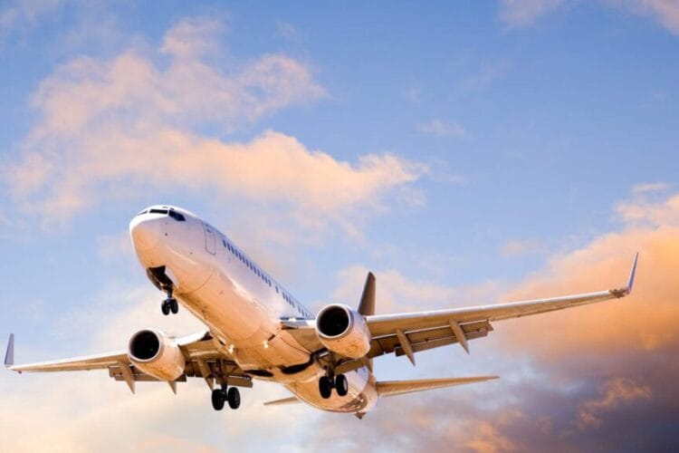 „როიტერი“ – ეგვიპტემ საკუთარ ავიაკომპანიებს მოუწოდა, ხუთშაბათს, დილით, სამი საათით ირანის საჰაერო სივრცეს მოერიდონ, რადგან ირანისგან მიიღეს ინფორმაცია აღნიშნულ პერიოდში სამხედრო წვრთნების ჩატარების შესახებ