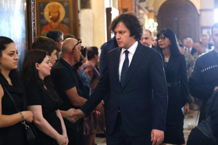 პრემიერ-მინისტრმა აფხაზეთიდან გადმოსვენებული უგზო-უკვლოდ დაკარგული პირების ოჯახებს მიუსამძიმრა