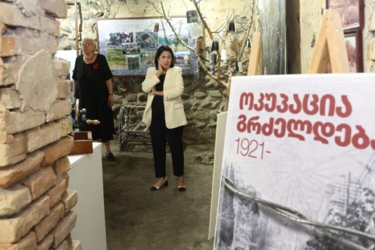 სალომე ზურაბიშვილი – ერგნეთის 2008 წლის აგვისტოს მუზეუმის დათვალიერება ძალიან შთამბეჭდავი და ძალიან მტკივნეული მომენტია, ეს ის მეხსიერებაა, რისი დაკარგვის უფლება არცერთ ჩვენგანს არ გვაქვს