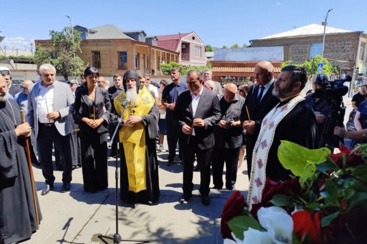 შერიგებისა და სამოქალაქო თანასწორობის საკითხებში სახელმწიფო მინისტრმა 2008 წლის აგვისტოს ომში დაღუპულ გმირებს პატივი მიაგო