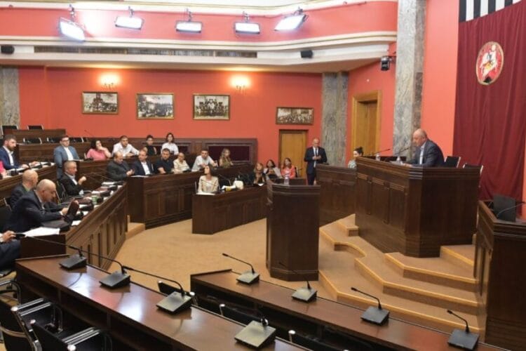 იურიდიულ საკითხთა კომიტეტმა „ოჯახური ღირებულებებისა და არასრულწლოვნის დაცვის შესახებ“ საკანონმდებლო პაკეტი მეორე მოსმენით განიხილა