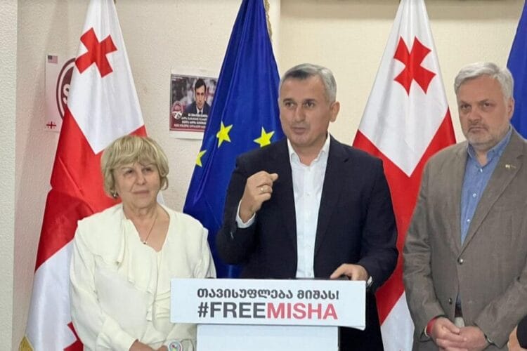 დავით კირკიტაძე – ჩვენს ხელშია ქვეყნის ბედი და საკნის გასაღები, რომელიც 27 ოქტომბერს, გამთენიისას მიხეილ სააკაშვილს გაათავისუფლებს