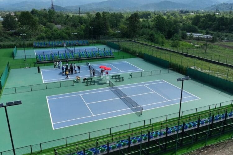 ოზურგეთში საერთაშორისო სტანდარტის ახალი საჩოგბურთო კომპლექსი გაიხსნა