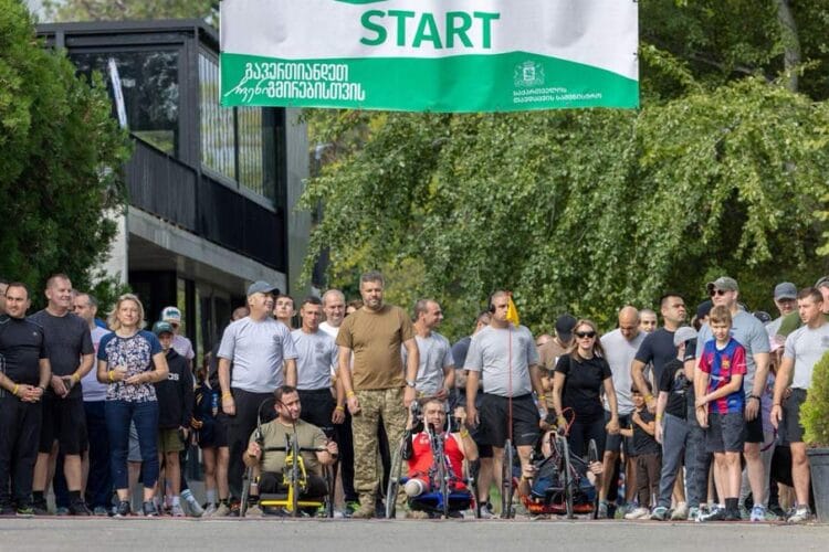 სამხედრო მოსამსახურეებმა საქველმოქმედო მარათონში მიიღეს მონაწილეობა