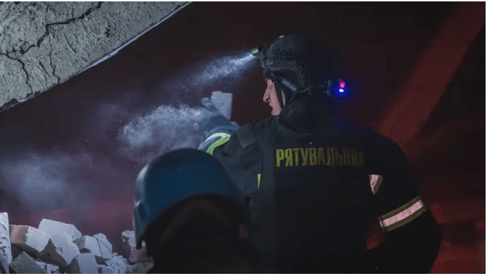 უკრაინის საჰაერო ძალებმა რუსეთის მიერ გაშვებული 67 დრონიდან 58-ის ჩამოგდება შეძლეს, ფრაგმენტები უმაღლესი რადას შენობასთანაც ჩამოვარდა