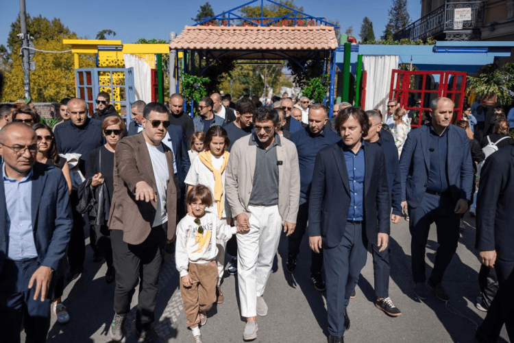 კახა კალაძე ორბელიანის მოედანზე „თბილისობისადმი“ მიძღვნილ ღონისძიებებს დაესწრო