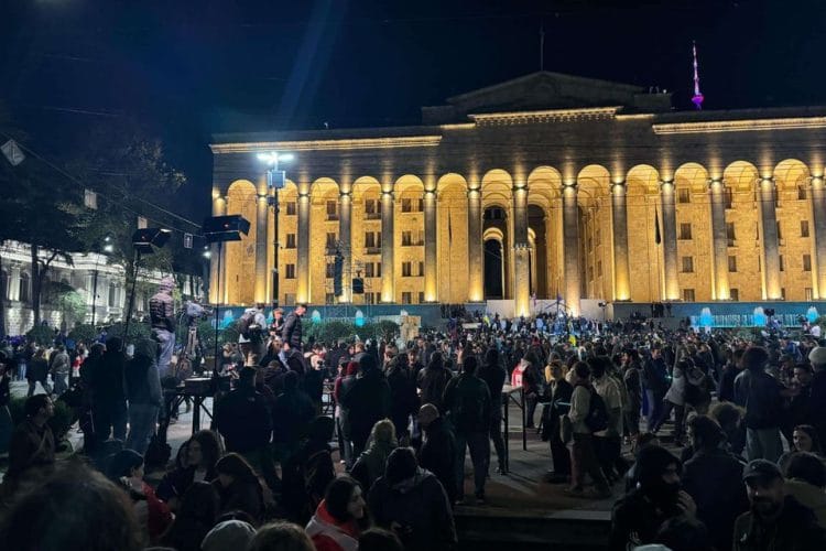 რუსთაველზე გამოფენილი ოპოზიციური ,,ზოოპარკი” ბღავილით ძალებს სინჯავს და სახელმწიფოს რყევისათვის ძალებს ამზადებს