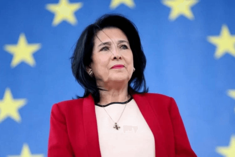 ვის დაასახელებს საკუთარ არაკონსტიტუციურ სვლაში ზურაბიშვილი პრემიერ-მინისტრის კანდიდატად ?