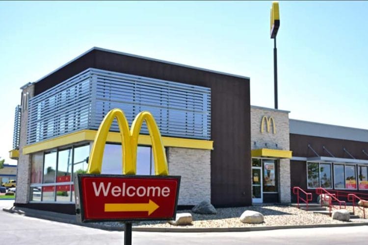 „სიენენი“ – აშშ-ში McDonald’s-ში მოწამვლის ათეულობით შემთხვევა დაფიქსირდა, გარდაცვლილია ერთი, ხოლო ჰოსპიტალიზებულია ათი მომხმარებელი