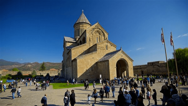 საქართველოს მართლმადიდებელი ეკლესია დღეს სვეტიცხოვლობას აღნიშნავს