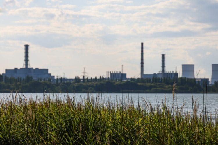 რუსული მედია კურსკის ატომური ელექტროსადგურის სიახლოვეს აფეთქების, ხანძრისა და მეორეული დეტონაციის შესახებ იტყობინება