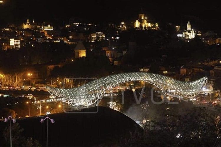 თბილისის საპატიო მოქალაქის წოდება 25 ადამიანს მიენიჭა