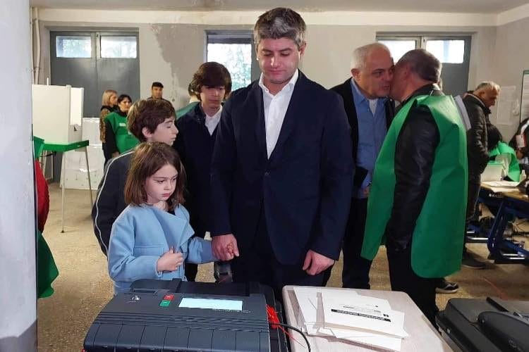 ფოთში „ქართული ოცნების“ დელეგატმა, გიორგი ხახუბიამ საკუთარი არჩევანი დააფიქსირა