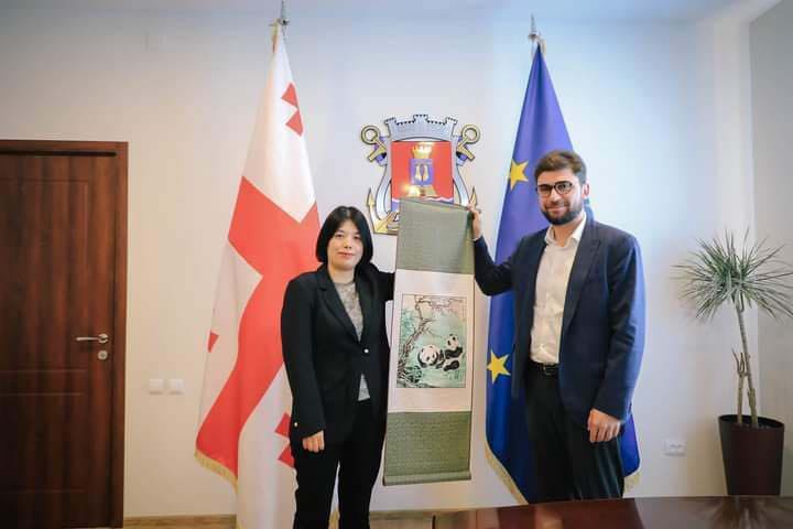 ქალაქ ფოთს  ოფიციალური ვიზიტით ჩინეთის ქალაქ მიენიანგის დელეგაცია ეწვია