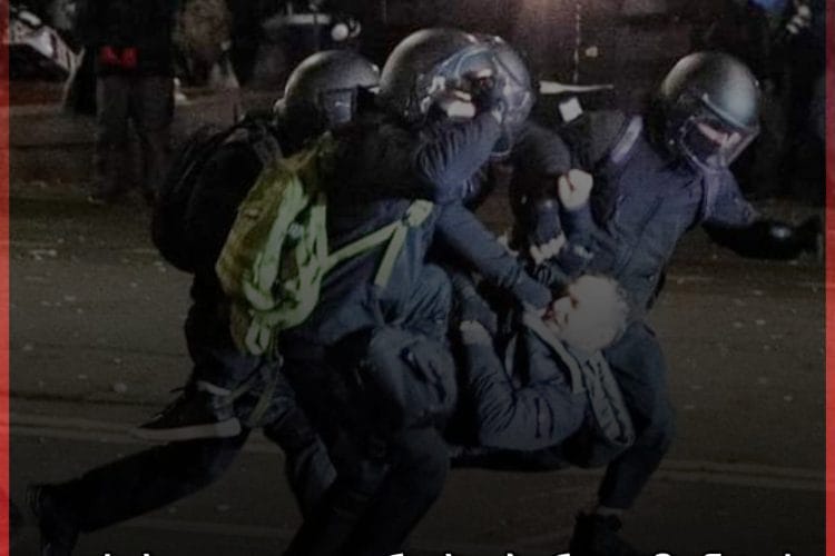 რუსთაველზე მომიტინგეებსა და სამართალდამცავებს შორის დაპირისპირება გრძელდება