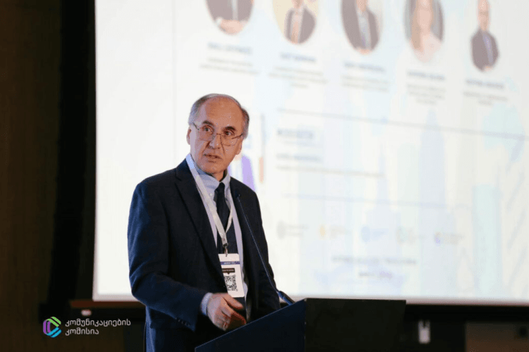 ვახტანგ აბაშიძე – მედიაწიგნიერება, როგორც ცალკე არჩევითი საგნი, 227 სკოლაში ისწავლება, მათაგან 91 პროცენტს რეგიონის საჯარო სკოლები წარმოადგენენ