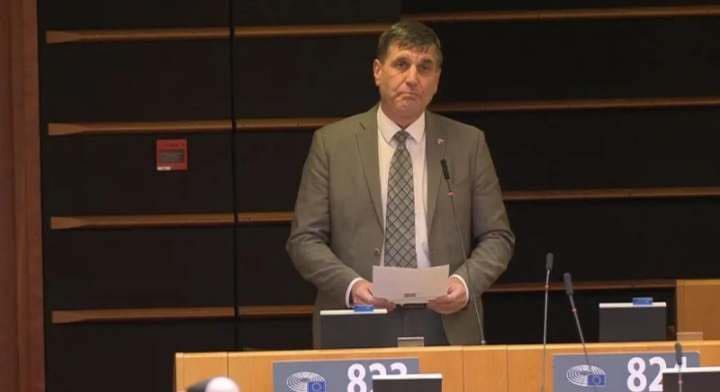 ევროპარლამენტარი ბრანისლავ ონდრუშმი – საქართველოს რუსეთის წინააღმდეგ სანქციებთან არმიერთებისთვის სჯიან