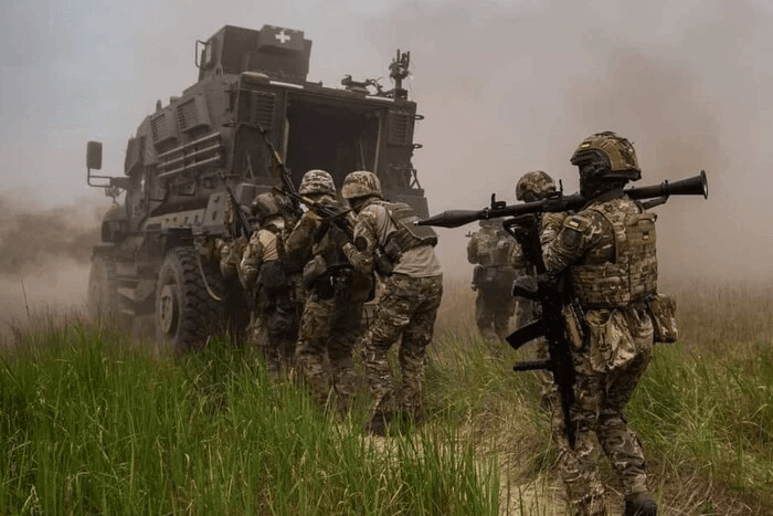 „ბილდი“ – რუსული ჯარები დონეცკის ოლქის ქალაქ კურახოვოში შევიდნენ და ქალაქის ტერიტორიის დაახლოებით, 15 პროცენტი დაიკავეს