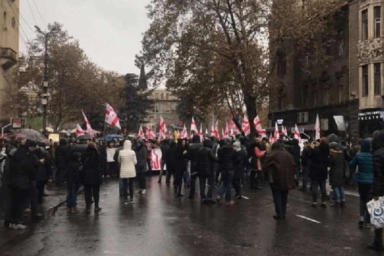 რადიკალების დღევანდელი უშედეგო აქცია დასრულებულია