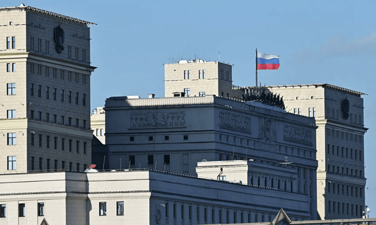 რუსეთის თავდაცვის სამინისტროს ცნობით, რუსეთის საჰაერო თავდაცვის სისტემებმა ღამის განმავლობაში 70 უკრაინული უპილოტო საფრენი აპარატი ჩამოაგდეს